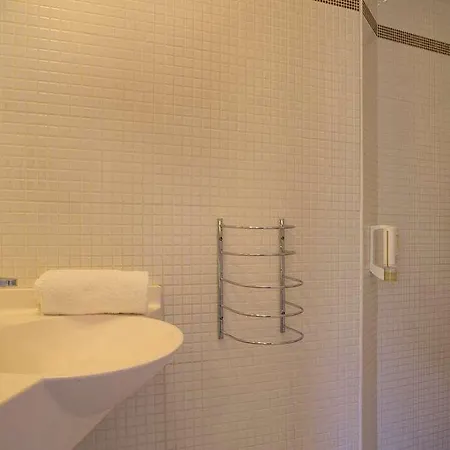 Hotel The Originals City, Novella Confort Nantes Est 2*